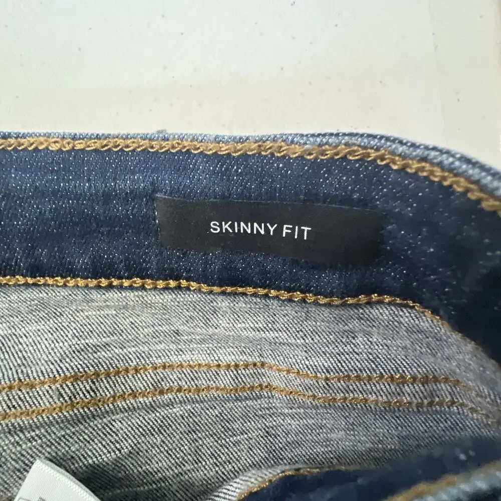 Judy Blue Skinny Fit Size 9 / 29 Button Fly Front Pocket Blue Jeans distressed - Picture 9 of 12